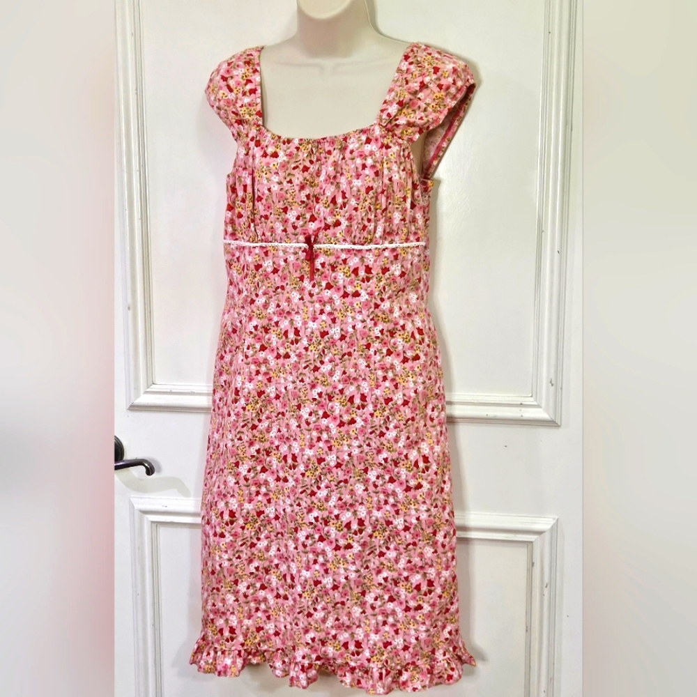 Saint Tropez West Pink/Red Multi-Color Floral Ruffle Hem, Empire Dress,Large